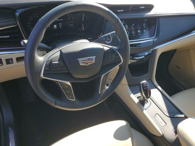 2018 Cadillac XT5 Luxury FWD
