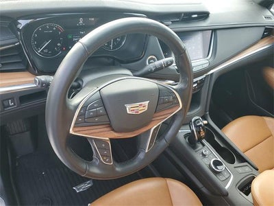 2020 Cadillac XT5 Premium Luxury