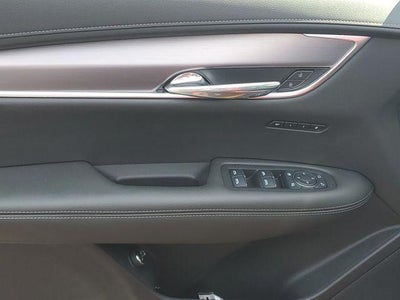 2025 Cadillac XT6 Luxury