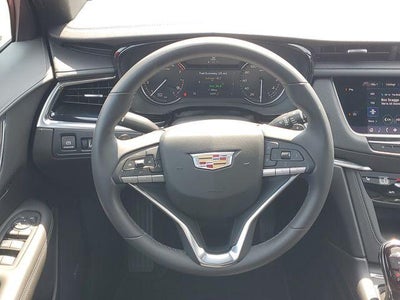 2025 Cadillac XT6 Luxury