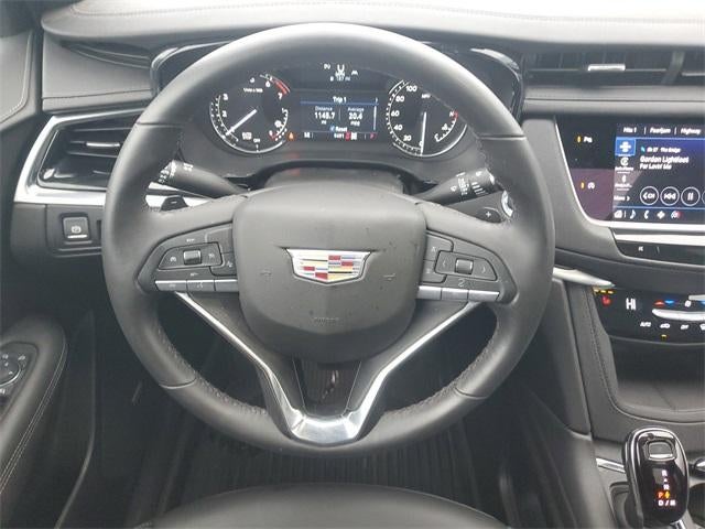 2025 Cadillac XT6 Luxury