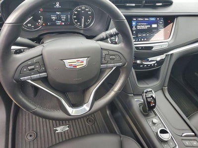 2024 Cadillac XT6 Luxury