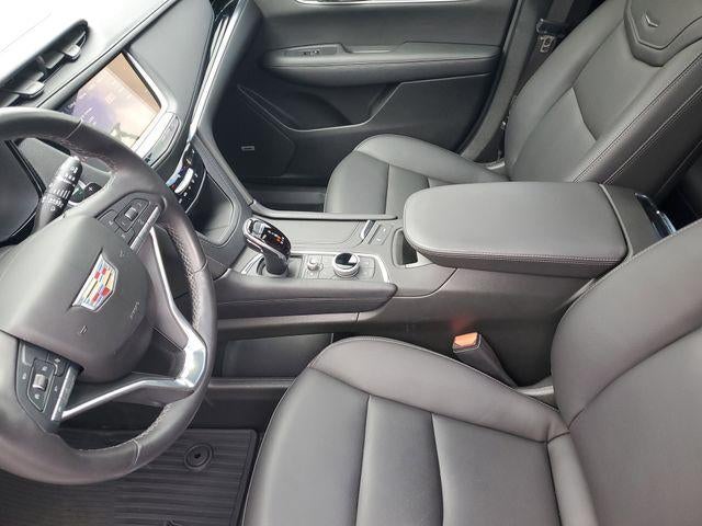 2025 Cadillac XT6 Luxury