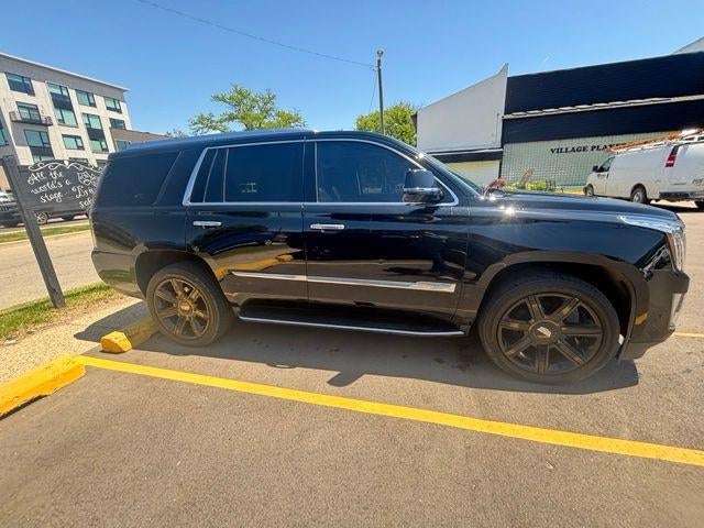 2020 Cadillac Escalade Luxury