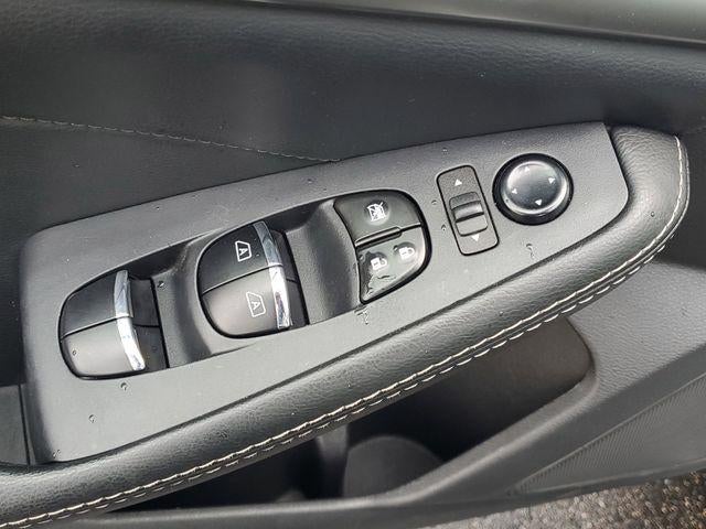 2023 Nissan Maxima SL
