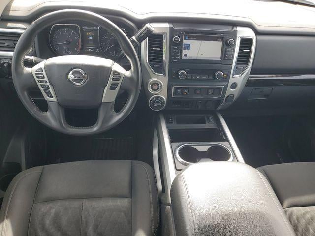 2017 Nissan TITAN SV