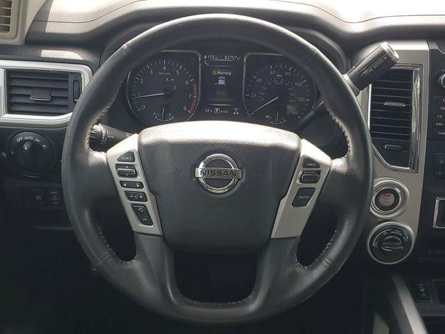 2017 Nissan TITAN SV
