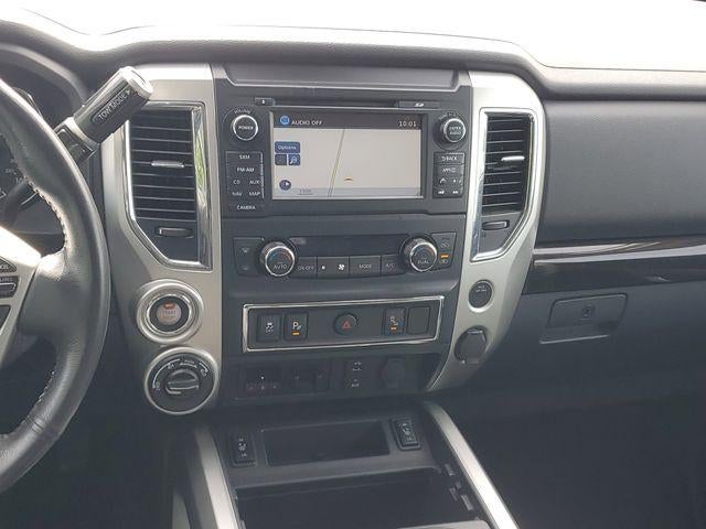 2017 Nissan TITAN SV