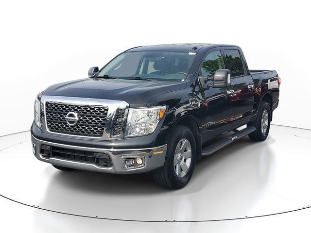 2017 Nissan TITAN SV