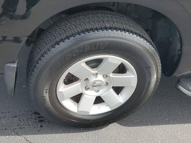 2017 Nissan TITAN SV