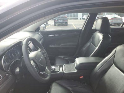 2023 Chrysler 300 Touring L AWD