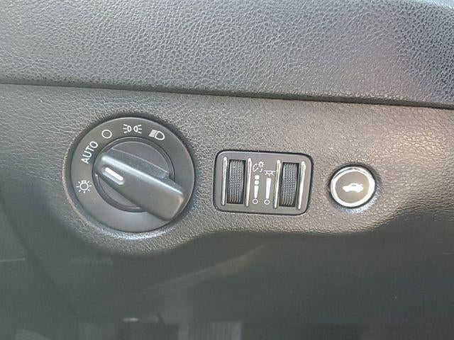 2020 Dodge Charger SXT RWD