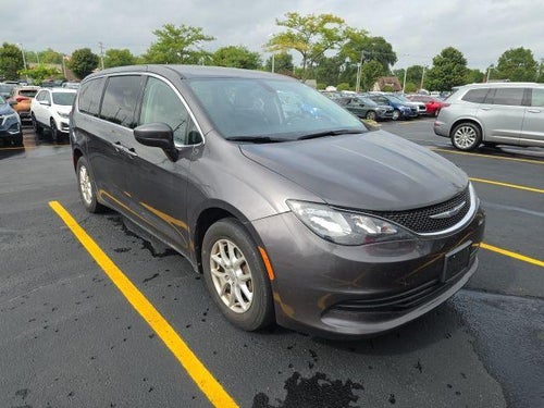 2020 Chrysler Voyager LX