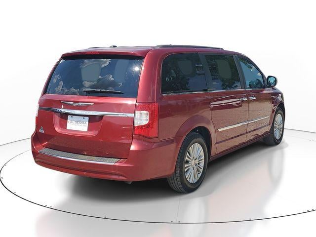 2013 Chrysler Town & Country Touring-L