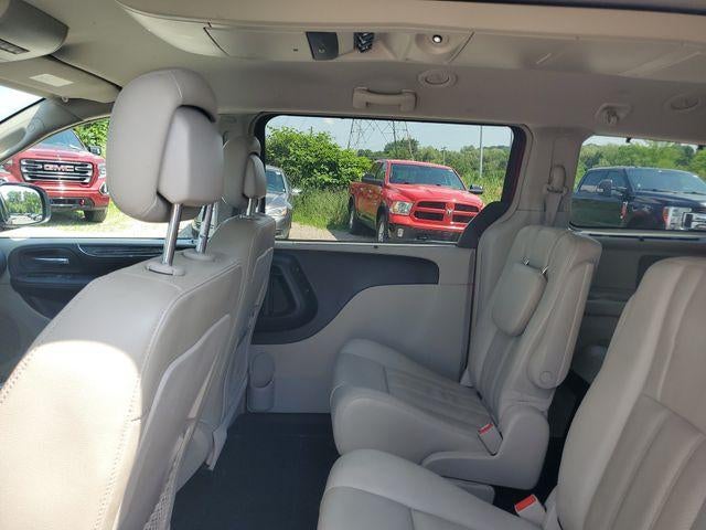 2013 Chrysler Town & Country Touring-L
