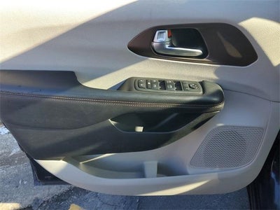 2018 Chrysler Pacifica LX