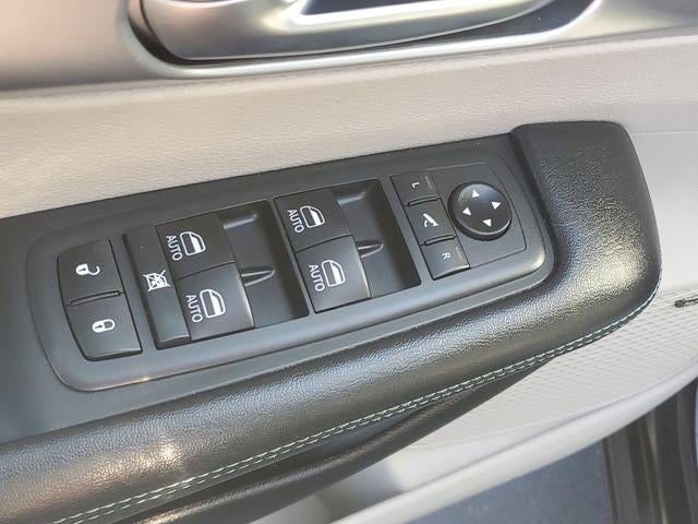 2020 Chrysler Pacifica Hybrid Limited