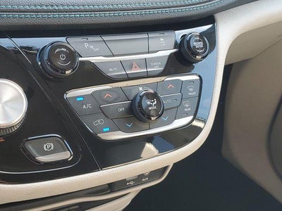 2020 Chrysler Pacifica Hybrid Limited