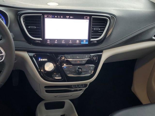 2022 Chrysler Pacifica Touring L AWD