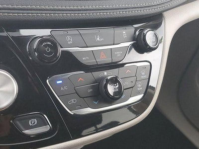 2022 Chrysler Pacifica Touring L AWD