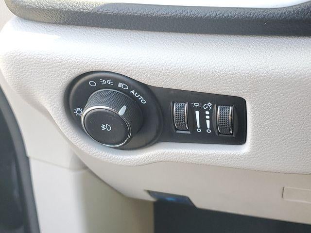 2024 Chrysler Pacifica Touring L - Photo 20