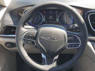 2024 Chrysler Pacifica Limited AWD