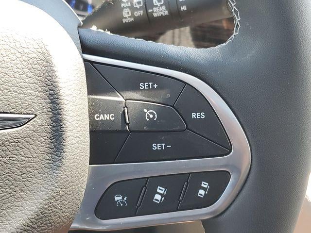 2024 Chrysler Pacifica Limited AWD