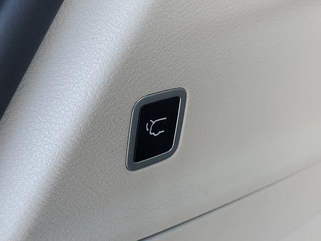 2024 Chrysler Pacifica Limited AWD