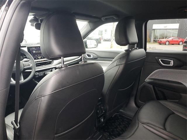 2023 Jeep Compass Latitude Lux FWD