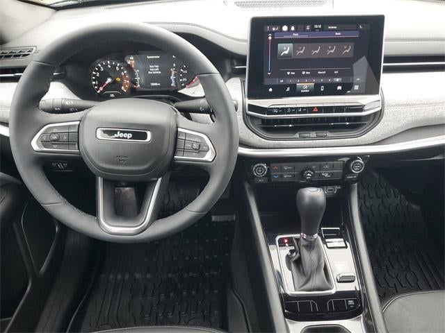 2023 Jeep Compass Latitude Lux FWD