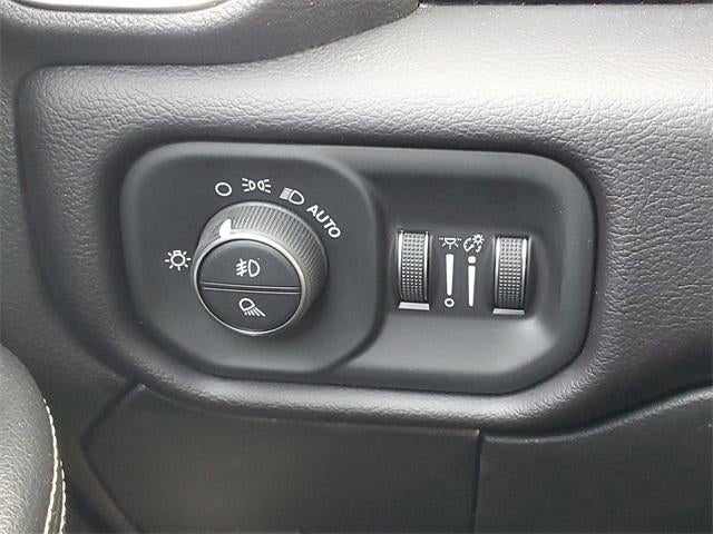 2022 RAM 2500 Laramie Crew Cab 4x4 6'4" Box