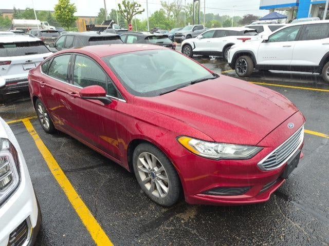 2017 Ford Fusion SE FWD's photo