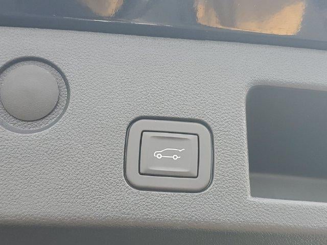 2025 Chevrolet Equinox LT - Photo 8