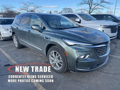 2022 Buick Enclave Essence