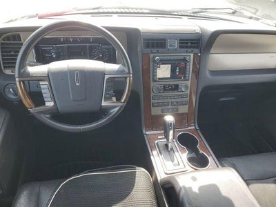 2014 Lincoln Navigator L Base