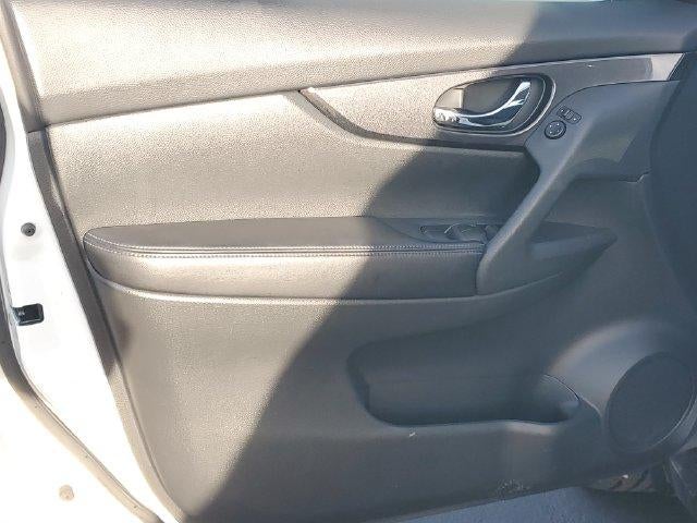 2017 Nissan Rogue S - Photo 14