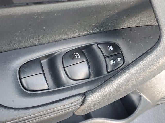 2017 Nissan Rogue S - Photo 15