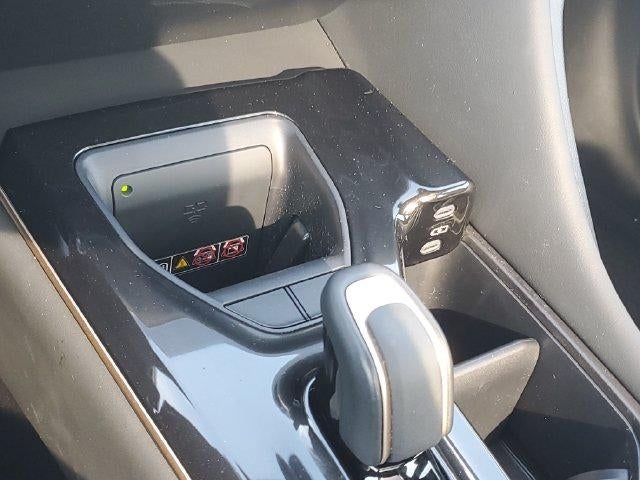 2024 Toyota Crown Limited - Photo 29