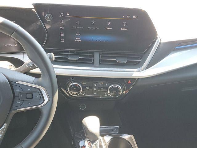 2025 Chevrolet Trax LT - Photo 13