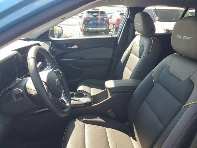 2025 Chevrolet Trax Activ - Photo 16