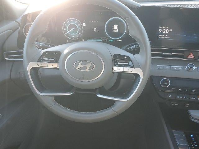 2024 Hyundai Elantra SEL - Photo 12