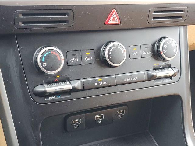 2024 Kia Carnival MPV LX Seat Package