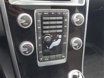 2016 Volvo XC60 T5 Premier